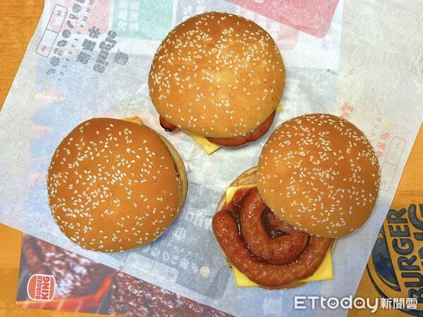 ▲▼漢堡王「捲捲德腸堡系列」。(圖/業者提供)