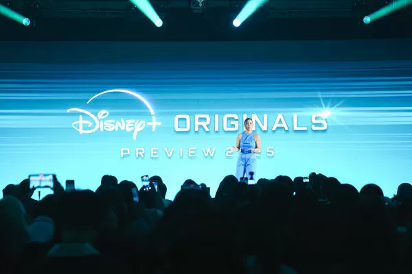 ▲▼直擊/韓日神級卡司攻占香港!神劇宣布喜訊 IU、邊佑錫。(圖/Disney+提供)
