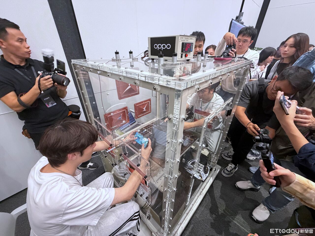 ▲▼ OPPO Apex Guard,東莞總部 。(圖/記者蘇晟彥攝)