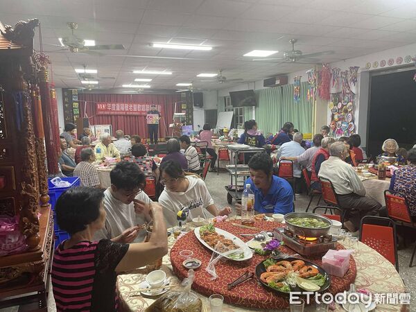 ▲▼ 「社區敬老活動熱鬧登場,朴警防詐提醒暖人心」 。(圖/朴子分局提供)