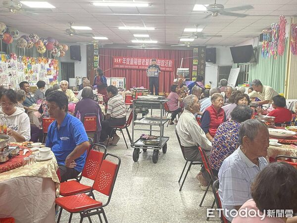 ▲▼ 「社區敬老活動熱鬧登場,朴警防詐提醒暖人心」 。(圖/朴子分局提供)