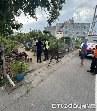 ▲▼ 【失智翁迷途摔傷 布袋暖警耐心協尋助返家】 。(圖/布袋分局提供)