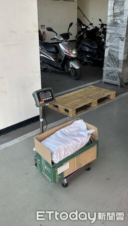 ▲▼ 海巡署金馬澎分署安檢時罕見查獲大陸農藥。(圖/記者林名揚翻攝,下同)