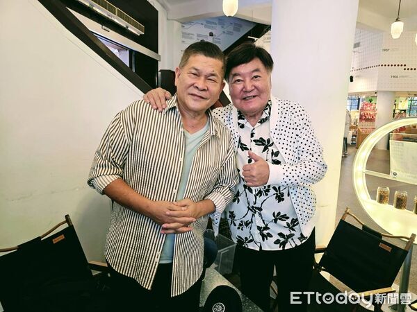 ▲澎恰恰特地來探望師傅方駿。(圖/記者葉文正攝)