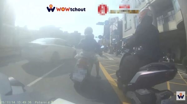 ▲▼高雄鳳山車禍。(圖/翻攝自WoWtchout - 地圖型行車影像分享平台)