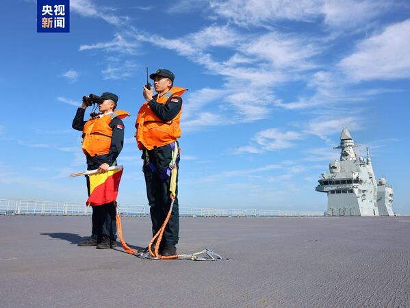 ▲▼解放軍076兩棲攻擊艦「四川艦」。(圖/翻攝央視)