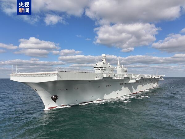 ▲▼解放軍076兩棲攻擊艦「四川艦」。(圖/翻攝央視)