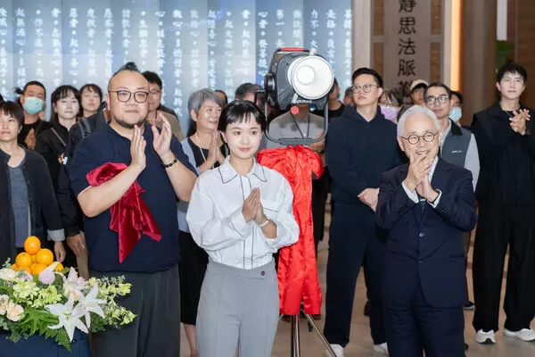 ▲《大愛街二巷》日前開鏡,由侯彥西、嚴正嵐主演。(圖/大愛電視提供)