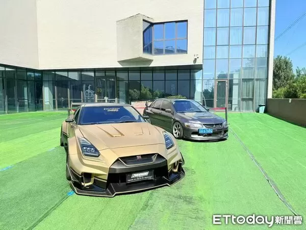 ▲▼ 北京汽車攝影展、一台日本夢幻跑車GTR、譽為「東瀛戰神」 。(圖/記者任以芳攝)