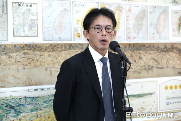 ▲民眾黨主席黃國昌17日在立法院受訪。(圖/記者湯興漢攝)