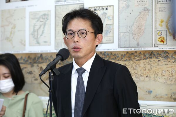 ▲民眾黨主席黃國昌17日在立法院受訪。(圖/記者湯興漢攝)