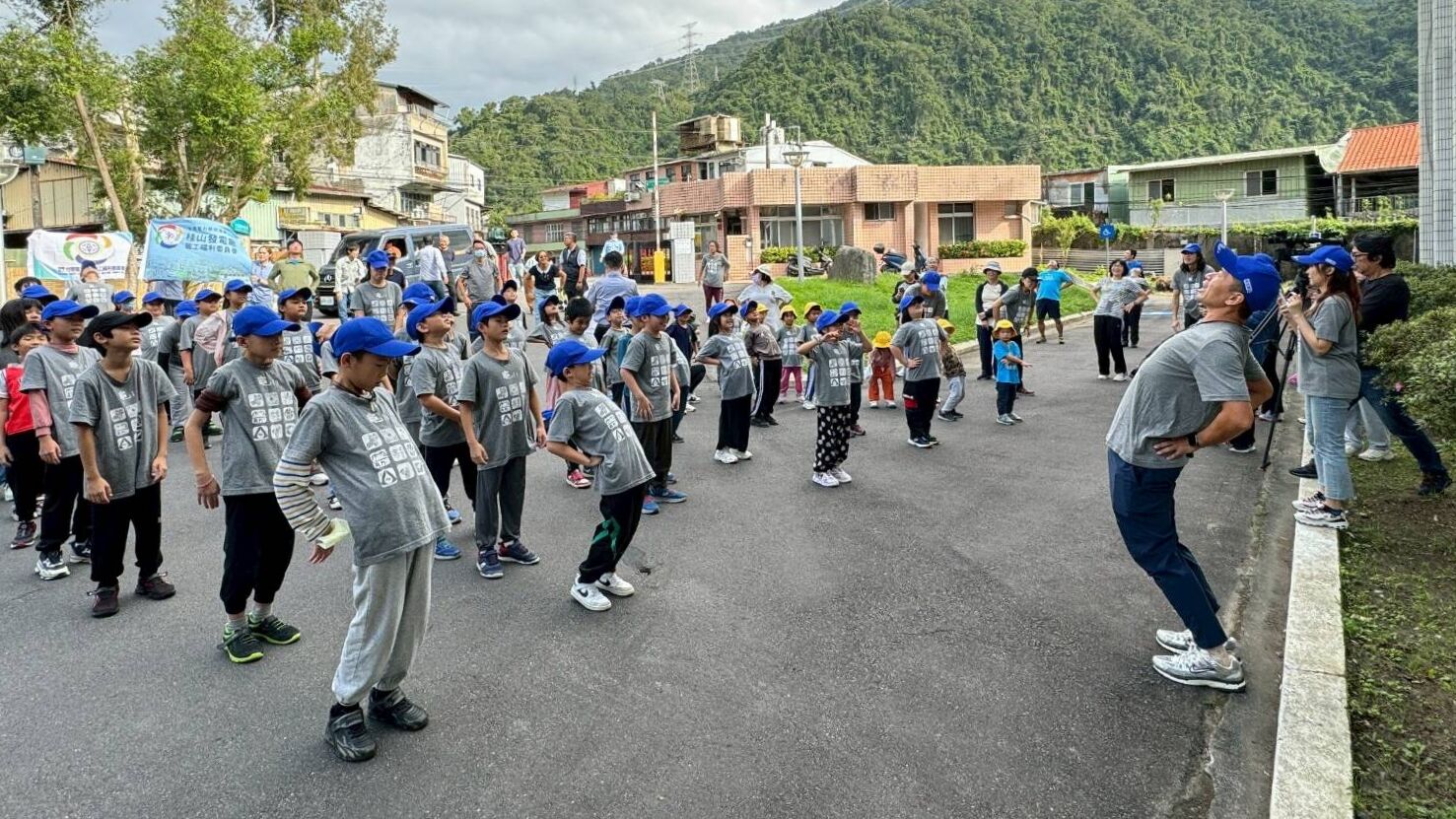 ▲新北龜山國小翡翠水庫路跑 師生齊心守護家鄉水源。(圖/新北市龜山國小提供)