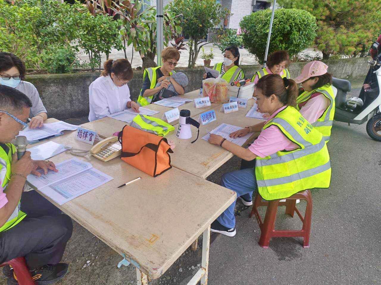 ▲新北萬里推動防災演練 社區動員展現守護力。(圖/記者郭世賢翻攝)