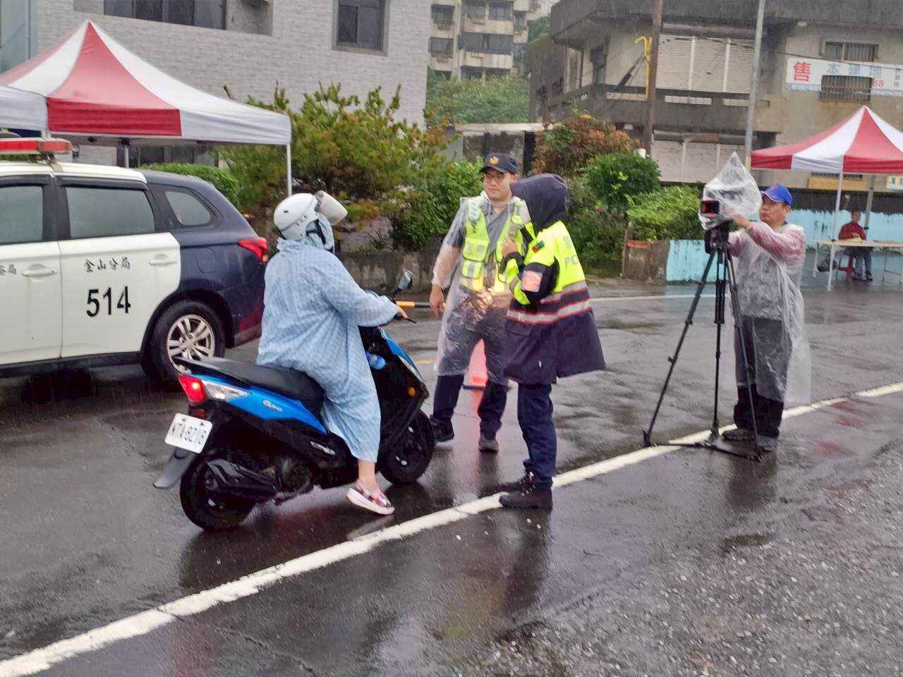 ▲新北萬里推動防災演練 社區動員展現守護力。(圖/記者郭世賢翻攝)