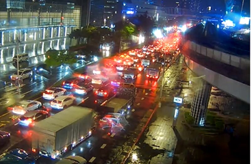 ▲▼台北市南港、新北汐止大塞車。(圖/台北市政府)