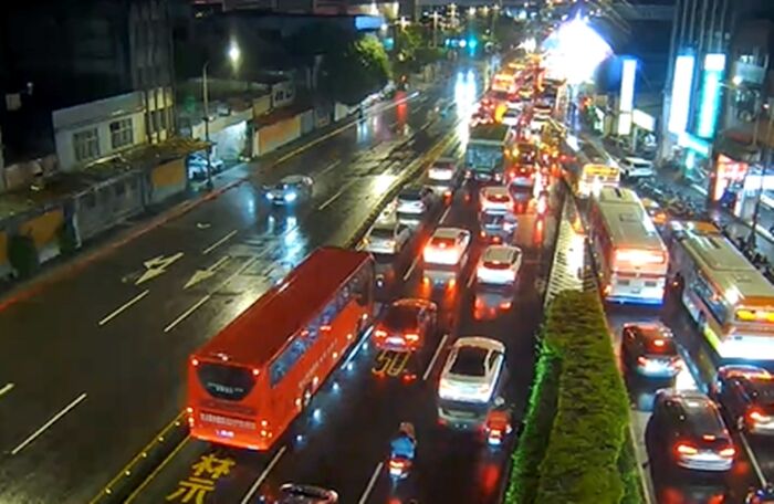 ▲▼台北市南港、新北汐止大塞車。(圖/台北市政府)