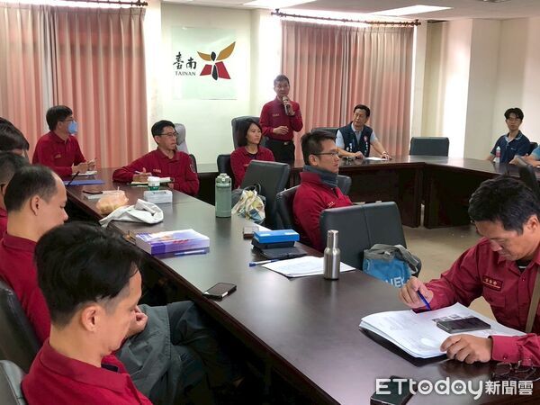 ▲第四大隊舉辦消防安檢講習,強化安檢人員實務操作與法規更新。(記者林東良翻攝,下同)