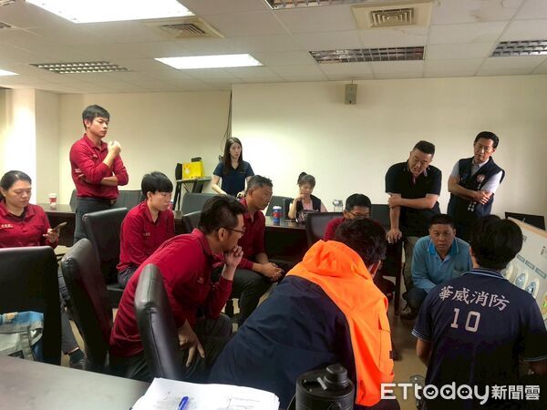 ▲第四大隊舉辦消防安檢講習,強化安檢人員實務操作與法規更新。(記者林東良翻攝,下同)