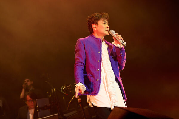 ▲▼ 張信哲最終站巴黎開唱。(圖/潮水音樂提供)