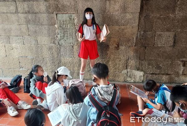 ▲成功國小以VR與模型創作結合課程,帶領學生重新理解赤崁周邊的文化脈絡。(記者林東良翻攝,下同)