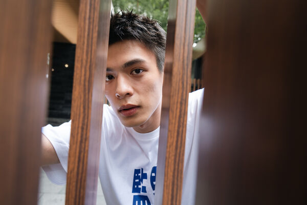 ▲《監所男子囚生記》邱以太、陳澤耀接受專訪。(圖/愛奇藝國際版、壹壹影業提供)