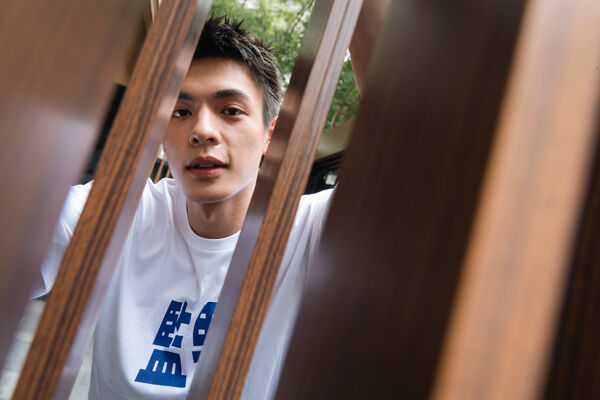 ▲《監所男子囚生記》邱以太、陳澤耀接受專訪。(圖/愛奇藝國際版、壹壹影業提供)