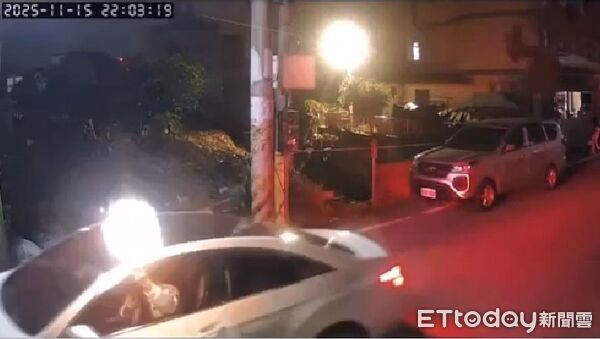 ▲男子因在民宅前開槍涉犯槍砲法,遭裁定羈押,疑似吞氰化物搶救不及過世。(圖/記者翁伊森翻攝)