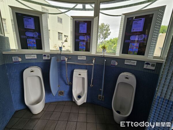 ▲公廁等環境評比,南投縣政府表揚績優單位。(圖/記者高堂堯攝、南投縣政府提供)