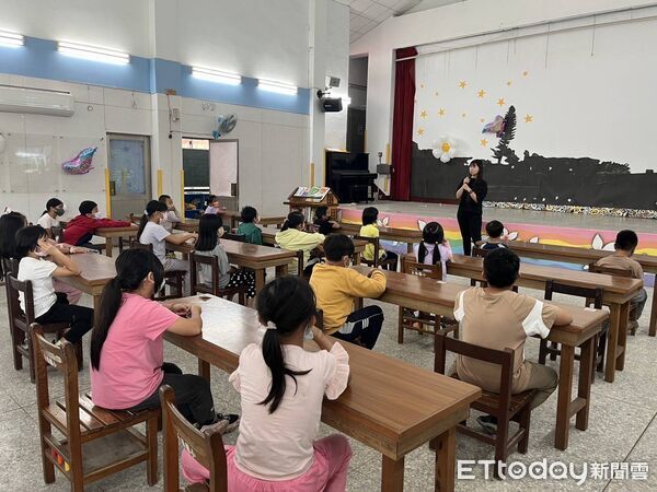 ▲▼花蓮明利國小、萬榮國中及長橋國小通過校園安全檢核已全面恢復上課。(圖/花蓮縣政府提供,下同)