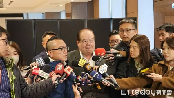 ▲▼藍白主席會面事前場勘,民眾黨秘書長周榆修、國民黨秘書長李乾龍受訪。(圖/記者呂佳賢攝)