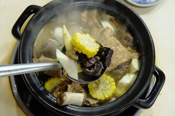 ▲▼三豐薑母鴨。(圖/部落客飛天璇的口袋授權提供)