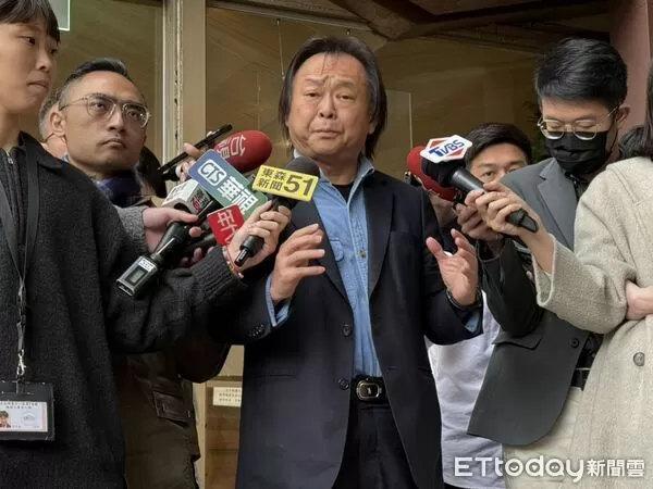 ▲▼民進黨立委王世堅受訪。(圖/記者杜冠霖攝)