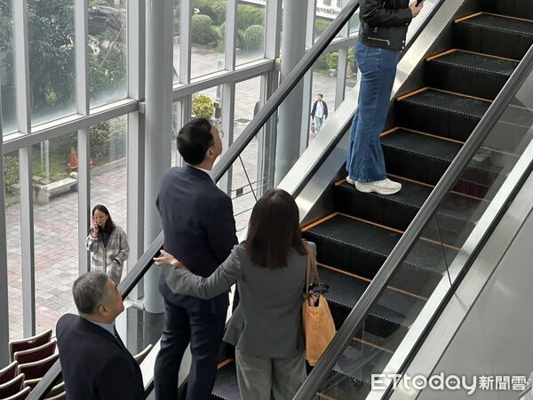 ▲▼前國民黨主席朱立倫出席前民進黨主席、前桃園縣長許信良新書發表會。(圖/記者詹詠淇攝)