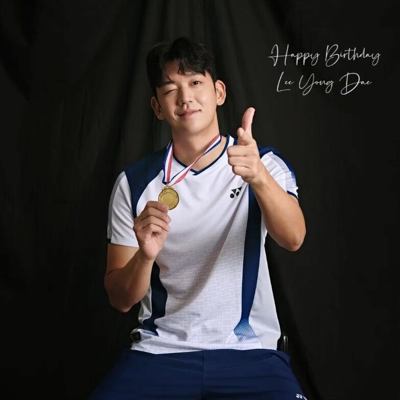 ▲▼韓國羽球男神李龍大。(圖/翻攝IG/galleryongdae)