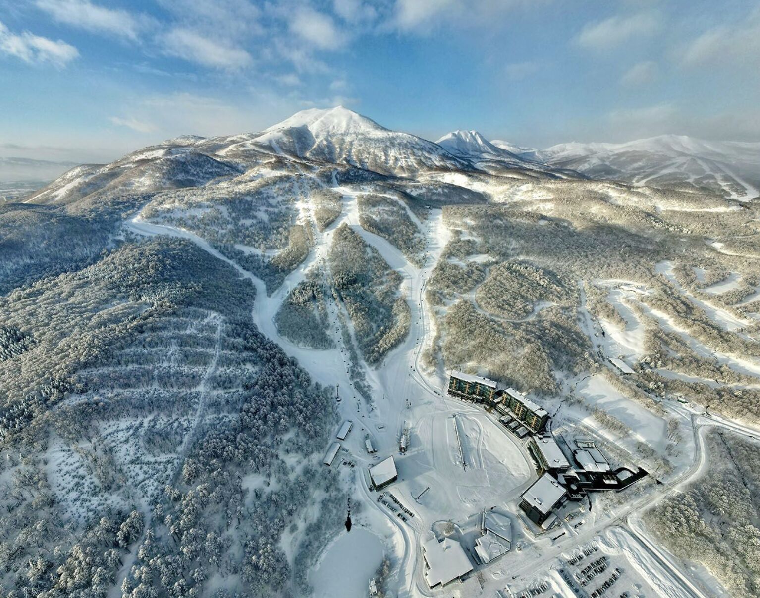 ▲▼二世谷HANAZONO滑雪場。(圖/翻攝自二世谷HANAZONO滑雪場官網)