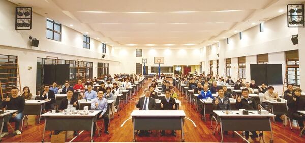 ▲桃園地檢署今天下午舉辦國民法官制度專題教育研習,會後大合照。(圖/桃園地檢署提供)