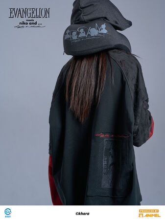 ▲CASETiFY X 村上隆FLOWERS BLOOM系列用盲盒開賣。(圖/品牌提供)