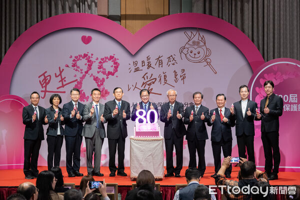 ▲▼更保北部三分會歡慶第80屆更生保護節,東森集團助更生再獲獎!法務部長鄭銘謙、台高檢檢察長張斗輝。(圖/更生保護會台北分會提供)