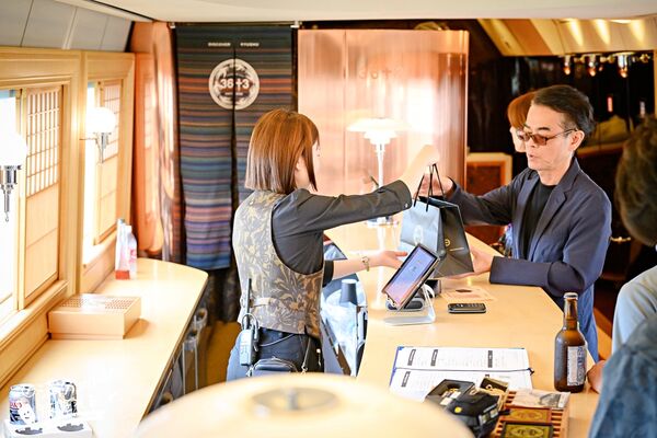 ▲▼九州JR36+3豪華觀光列車。(圖/部落客滿分的旅遊札記授權提供)