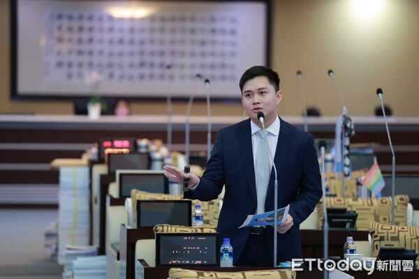 ▲台南市議員蔡宗豪在總質詢指出,台南在多項指標敬陪末座,呼籲市府正視市民真正需求。(記者林東良翻攝,下同)