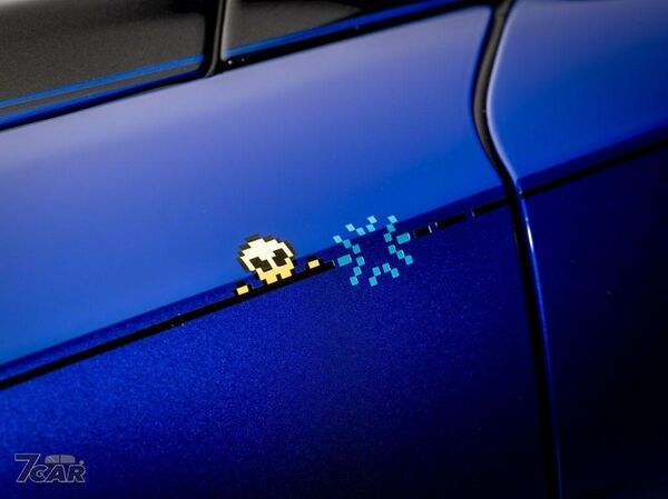 致敬 8-bit 街機文化的客製化新作 Rolls-Royce 推出 Black Badge Ghost Gamer