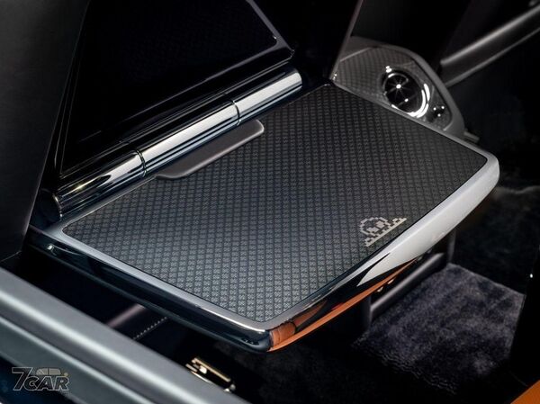 致敬 8-bit 街機文化的客製化新作 Rolls-Royce 推出 Black Badge Ghost Gamer