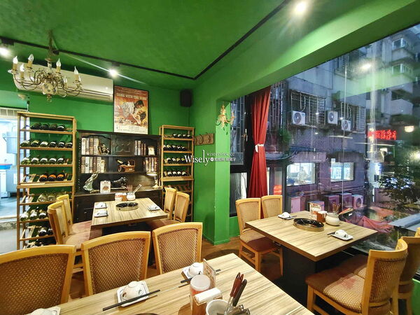 ▲▼台北忠孝敦化站復古港式火鍋「波記私宅打邊爐」,手工丸餃與招牌菜。(圖/部落客WISELY提供)