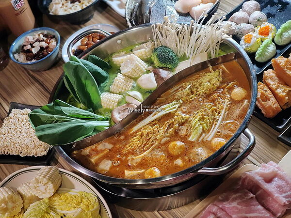 ▲▼台北忠孝敦化站復古港式火鍋「波記私宅打邊爐」,手工丸餃與招牌菜。(圖/部落客WISELY提供)