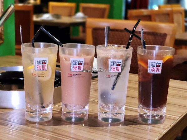 ▲▼台北忠孝敦化站復古港式火鍋「波記私宅打邊爐」,手工丸餃與招牌菜。(圖/部落客WISELY提供)