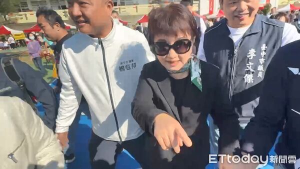 ▲▼對於藍白主席高峰會一事,盧秀燕表示,相信會為國家帶來新契機。(圖/民眾提供,下同)