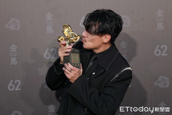 ▲▼金馬62頒獎典禮 後臺得獎感言最佳男主角-張震。(圖/記者周宸亘攝)