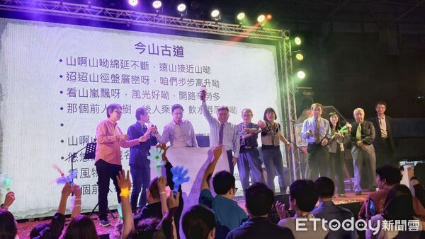 ▲新樓醫院160週年感恩餐會於成大中正堂舉行,1600名同仁齊聚,場面盛大。(記者林東良翻攝,下同)