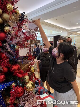 ▲▼ 耐斯王子大飯店第19屆聖誕心願卡活動開跑 。(圖/耐斯王子大飯店提供)