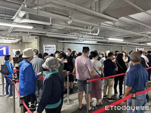 ▲▼好市多黑五首日。(圖/記者林育綾攝)